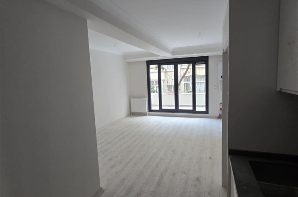 Cihangir Güneşli Sokakta Yeni Binada Kiralık 2,5+1