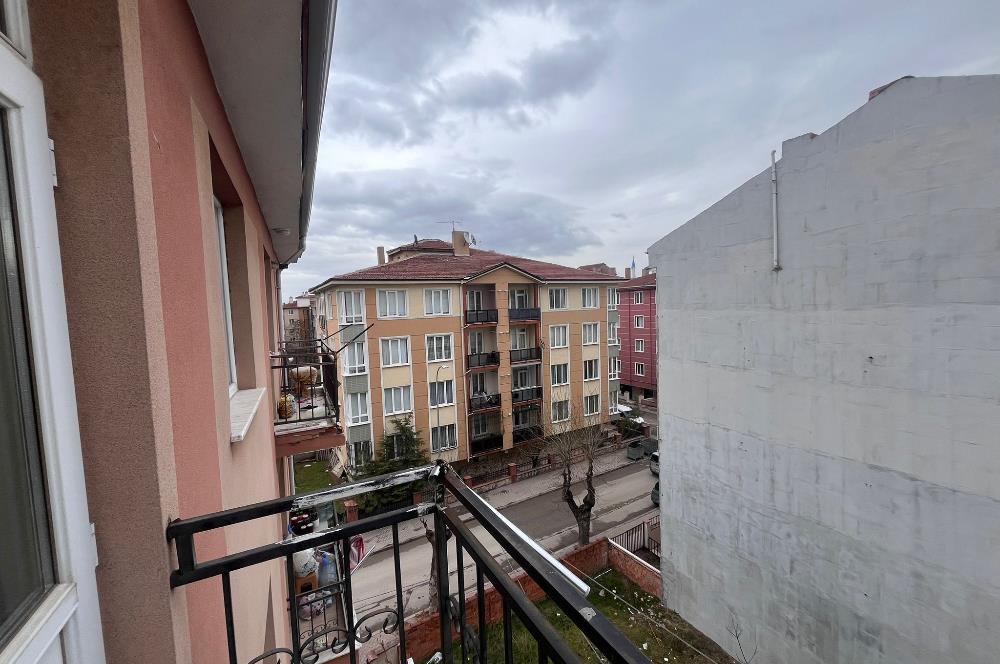 CENTURY21 VİZYON’DAN ANADOLU ÜNİ. YAKINI 1+1 KİRALIK DAİRE