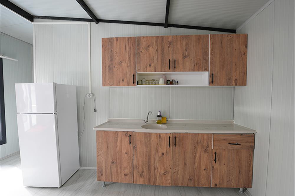 C21 Cius; Kumsaz’da Bahçeli–Teraslı Yazlık Prefabrik Ev