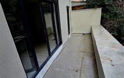 Cihangir Güneşli Sokakta Yeni Binada Kiralık 2,5+1
