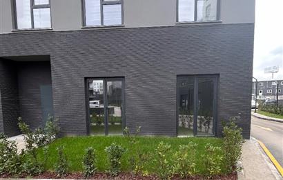 Emlak Konutlarında 3Cephe Bahçe Kullanımlı Kiralık Daire