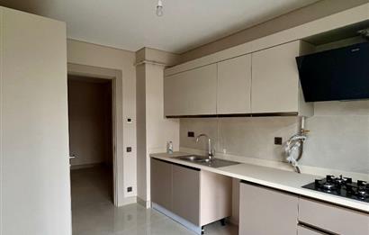 Emlak Konutlarında 3Cephe Bahçe Kullanımlı Kiralık Daire