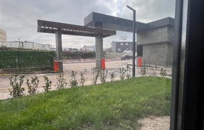 Emlak Konutlarında 3Cephe Bahçe Kullanımlı Kiralık Daire