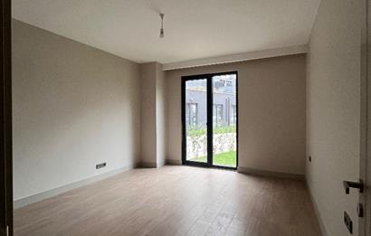 Emlak Konutlarında 3Cephe Bahçe Kullanımlı Kiralık Daire