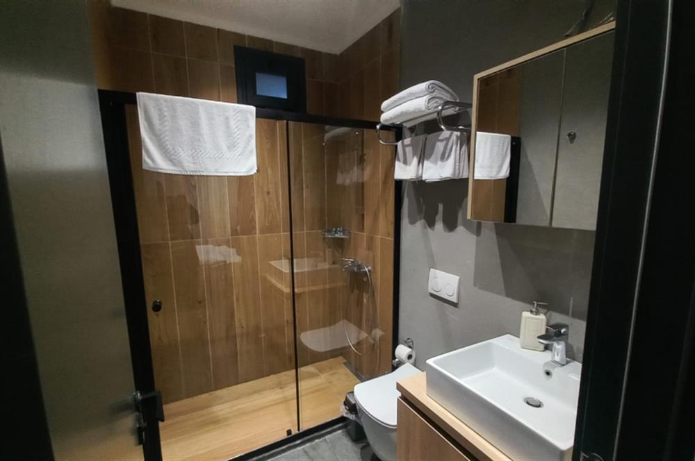 Bodrum Merkezde Otel Konforu: Sıfır Eşyalı, Manzaralı, Full Hizmetli Daireler (Stüdyo ve 1+1)