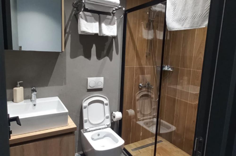 Bodrum Merkezde Otel Konforu: Sıfır Eşyalı, Manzaralı, Full Hizmetli Daireler (Stüdyo ve 1+1)