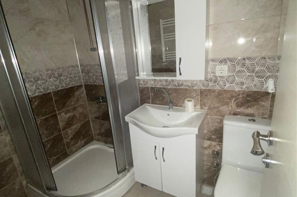 Çekmeköy Mimar Sinanda Kiralık Temiz 2+1 Daire