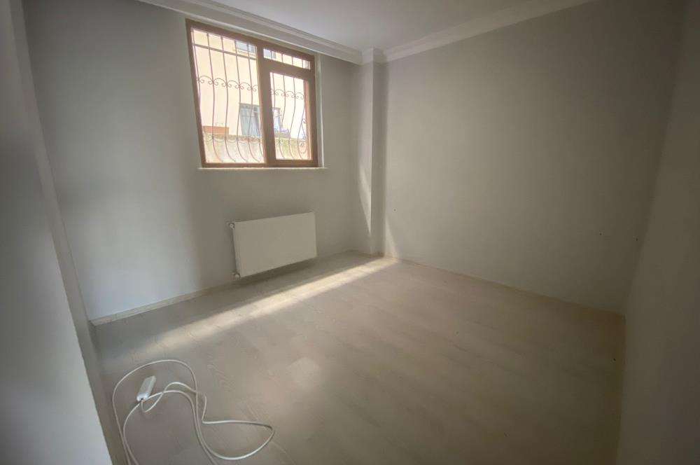 Çekmeköy Mimar Sinanda Kiralık Temiz 2+1 Daire
