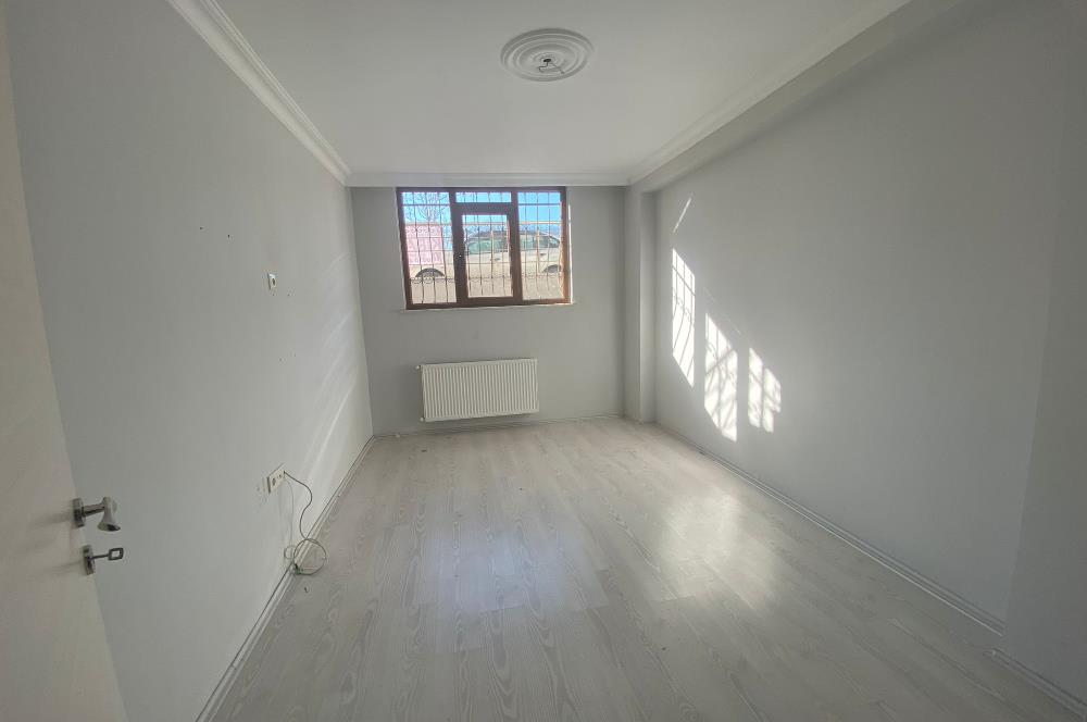 Çekmeköy Mimar Sinanda Kiralık Temiz 2+1 Daire