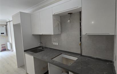 Cihangir Güneşli Sokakta Yeni Binada Kiralık 2,5+1