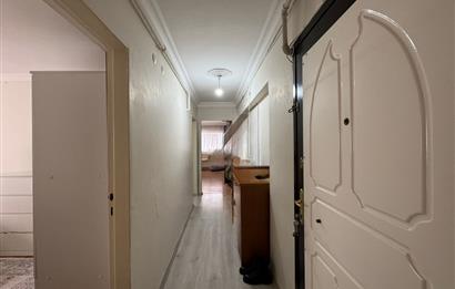 Karşıyaka Tersane'de Merkezi Konumda 2+1 Satılık Daire