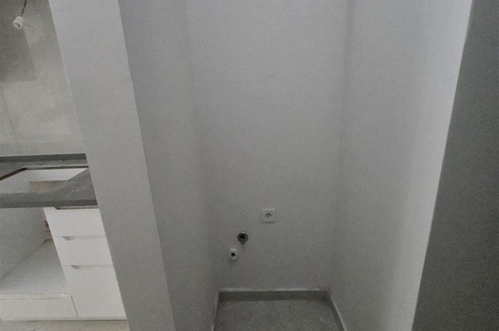 Cihangir Güneşli Sokakta Yeni Binada Kiralık 2,5+1