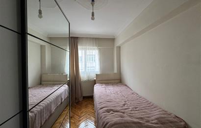 Karşıyaka Tersane'de Merkezi Konumda 2+1 Satılık Daire