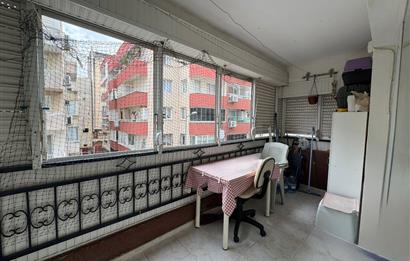 Karşıyaka Tersane'de Merkezi Konumda 2+1 Satılık Daire