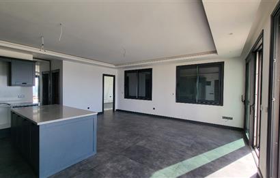 Panoramik Deniz Manzaralı Özel Havuzlu Satılık Lüks Villa