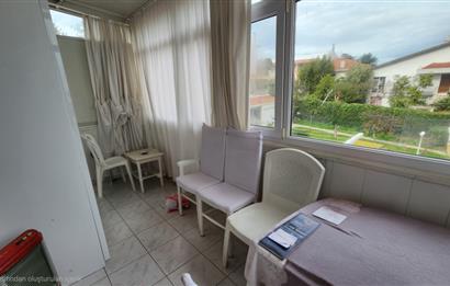 Büyükada Madende deniz manzaralı rıhtımda iskeleli Yalı dairesi