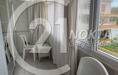 Büyükada Madende deniz manzaralı rıhtımda iskeleli Yalı dairesi