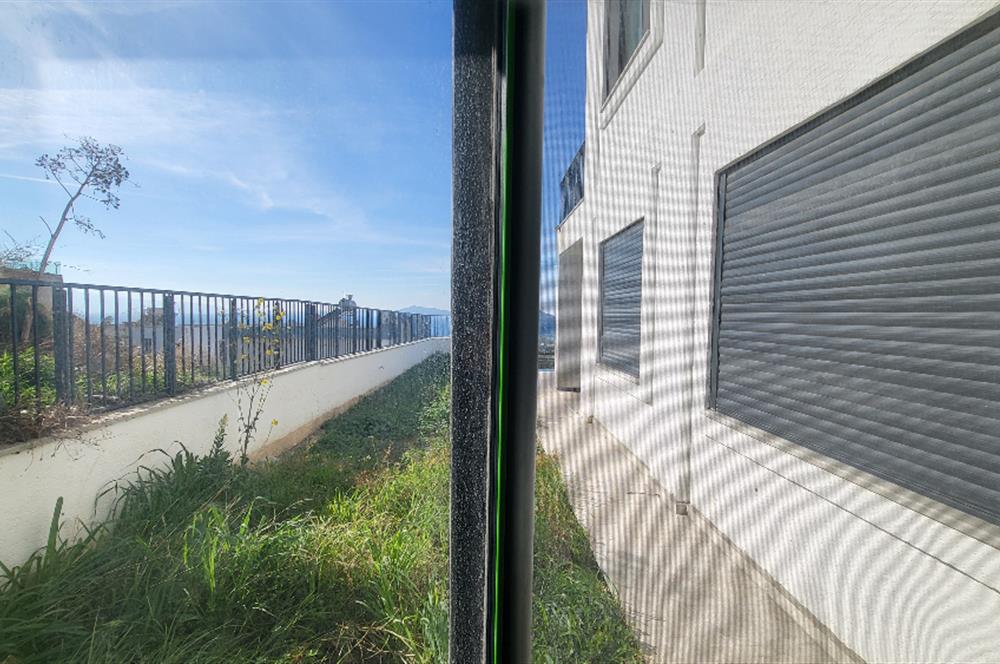 Panoramik Deniz Manzaralı Özel Havuzlu Satılık Lüks Villa