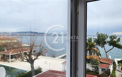 Büyükada Madende deniz manzaralı rıhtımda iskeleli Yalı dairesi