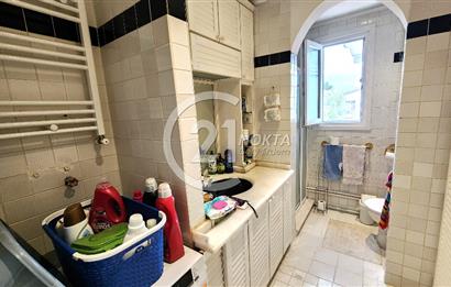 Büyükada Madende deniz manzaralı rıhtımda iskeleli Yalı dairesi