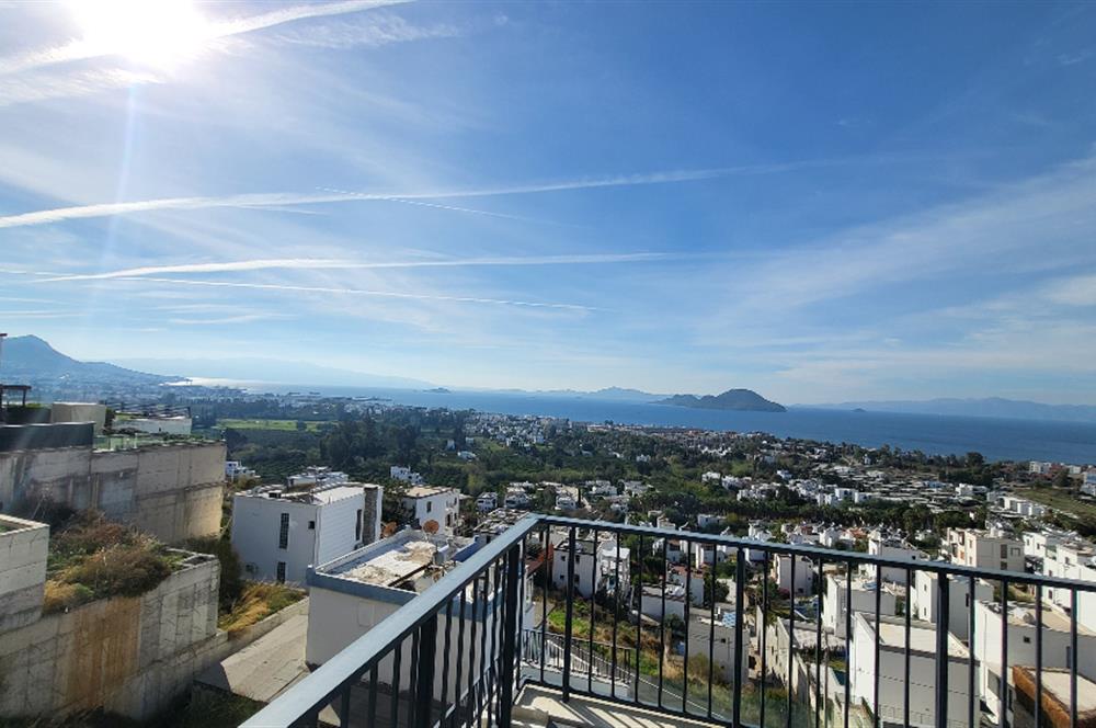 Panoramik Deniz Manzaralı Özel Havuzlu Satılık Lüks Villa