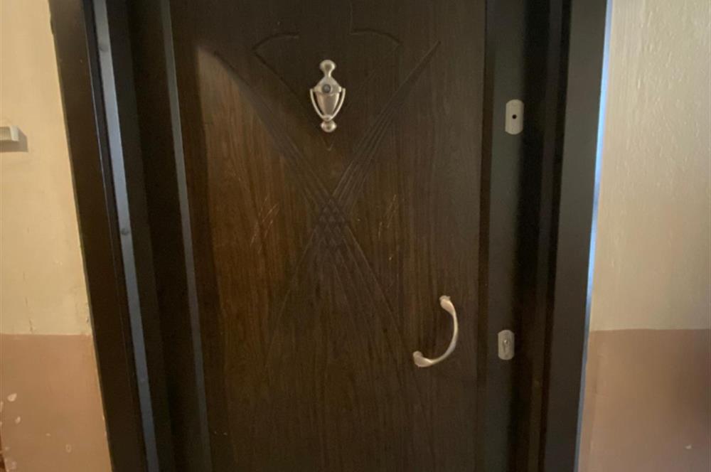 C 21 Bal’dan Ali Hikmet Paşa Mahallesinde 2+1 Satılık Daire