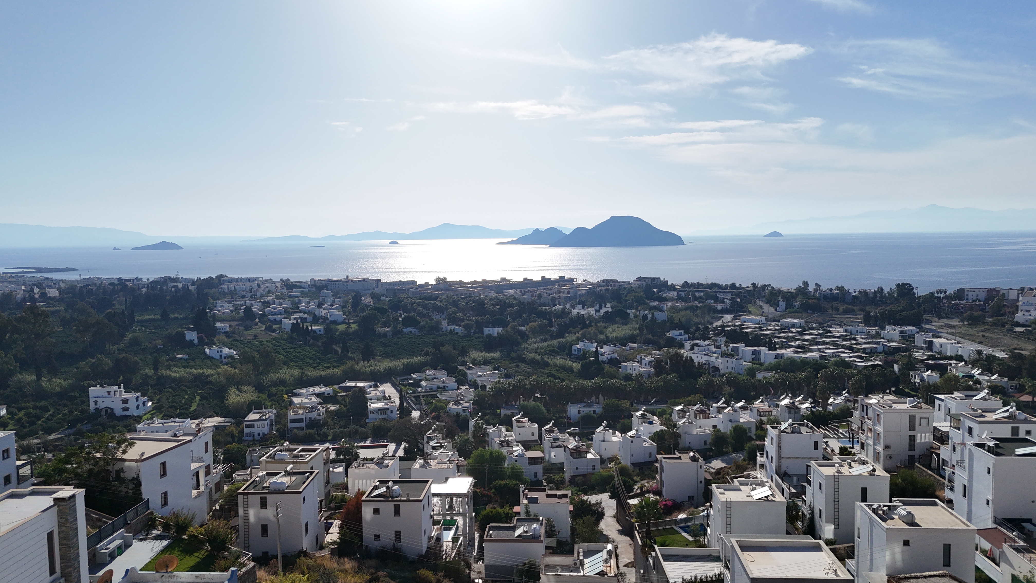 Panoramik Deniz Manzaralı Özel Havuzlu Satılık Lüks Villa