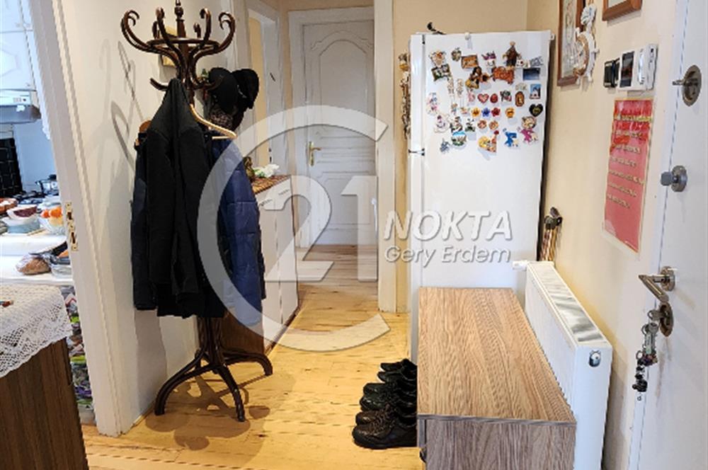 Büyükada Madende deniz manzaralı rıhtımda iskeleli Yalı dairesi