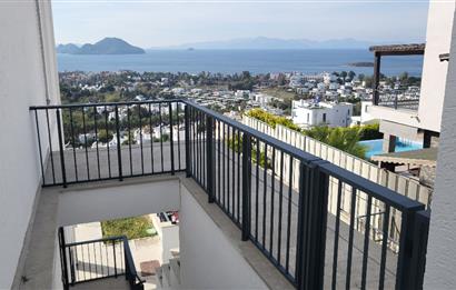 Panoramik Deniz Manzaralı Özel Havuzlu Satılık Lüks Villa