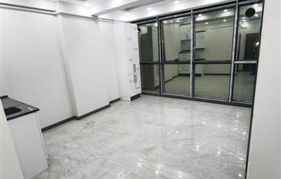 C21 LOCA'DAN PLAZA TADINDA KİRALIK OFİS