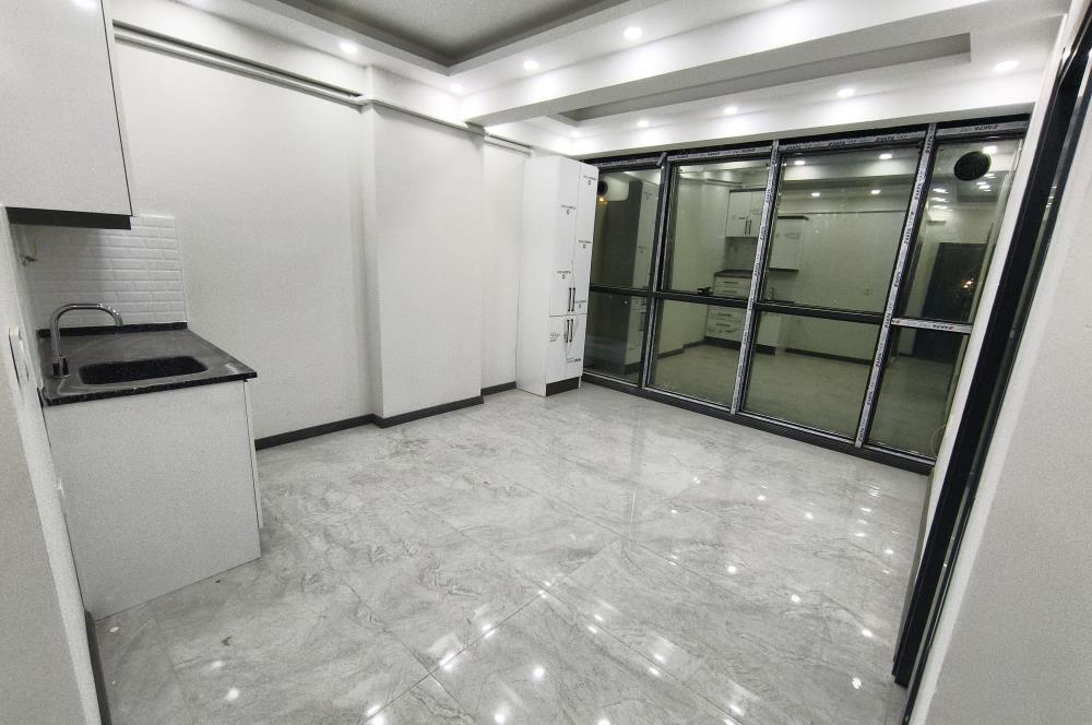 C21 LOCA'DAN PLAZA TADINDA KİRALIK OFİS