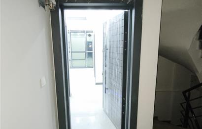 C21 LOCA'DAN PLAZA TADINDA KİRALIK OFİS