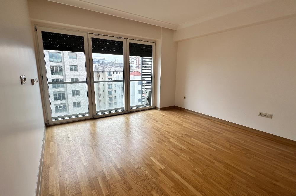 ERENKÖY TAŞMEKTEP SK | 3,5+1 | 105 m² | 7/24 GÜVENLİKLİ | BOŞ