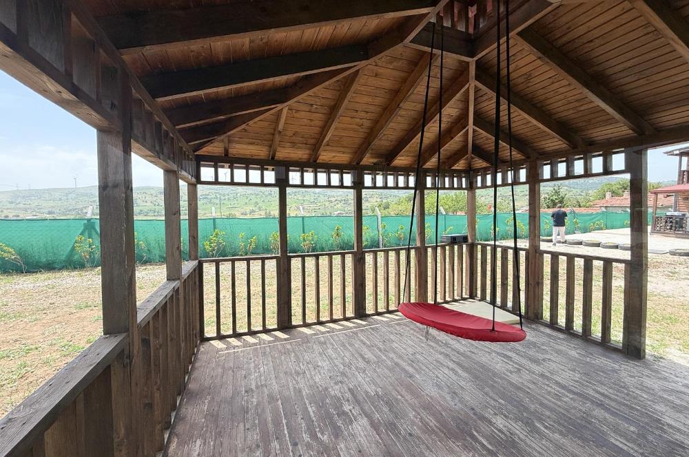 C21 BAL'DAN OVACIK MAH. 1152M2 ARAZİ İÇİNDE 2 KATLI AHŞAP EV