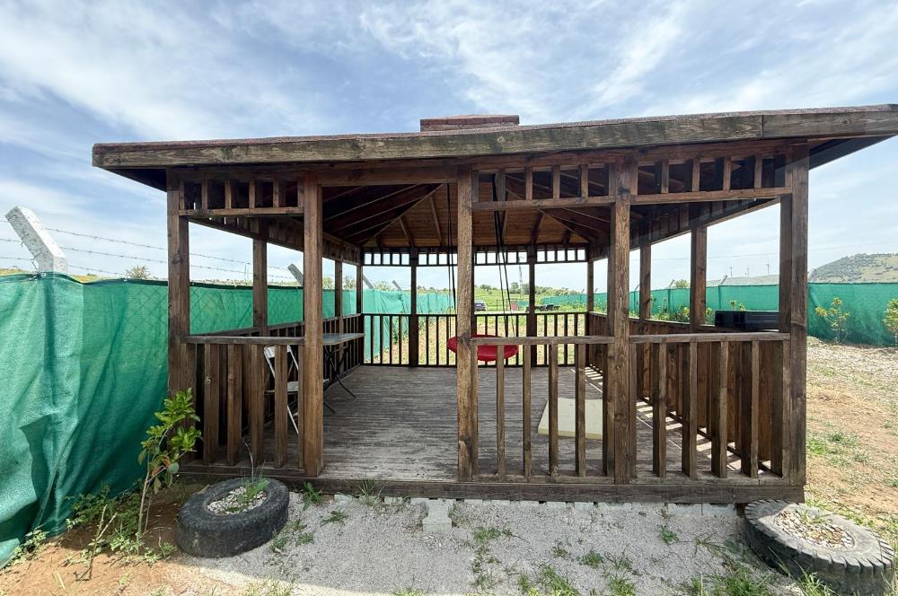 C21 BAL'DAN OVACIK MAH. 1152M2 ARAZİ İÇİNDE 2 KATLI AHŞAP EV