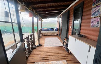 C21 BAL'DAN OVACIK MAH. 1152M2 ARAZİ İÇİNDE 2 KATLI AHŞAP EV