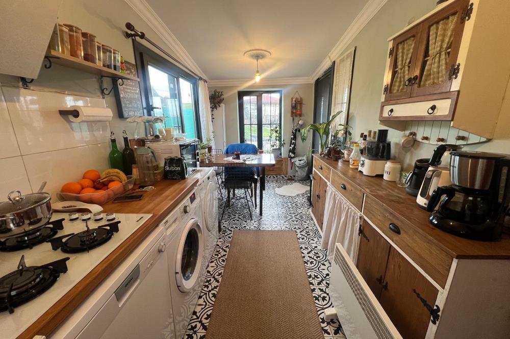 C21 BAL'DAN OVACIK MAH. 1152M2 ARAZİ İÇİNDE 2 KATLI AHŞAP EV