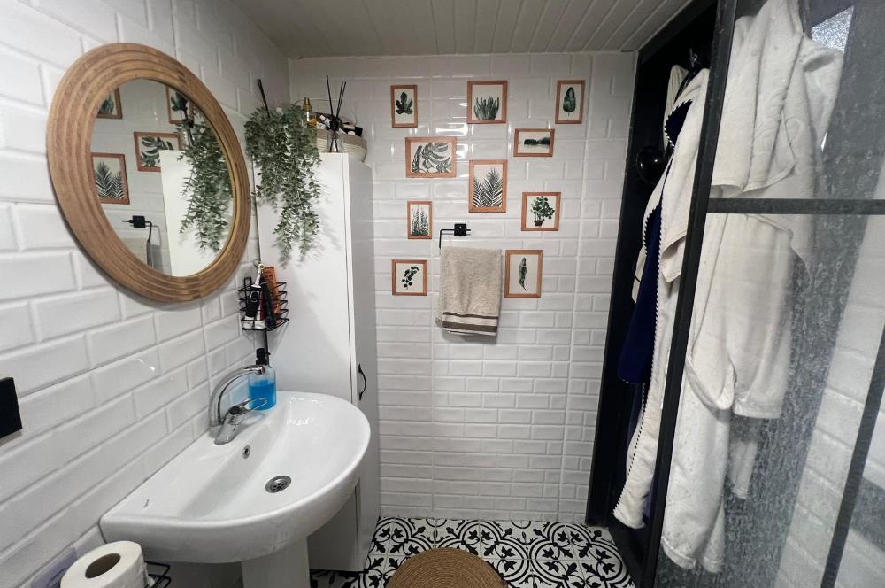 C21 BAL'DAN OVACIK MAH. 1152M2 ARAZİ İÇİNDE 2 KATLI AHŞAP EV