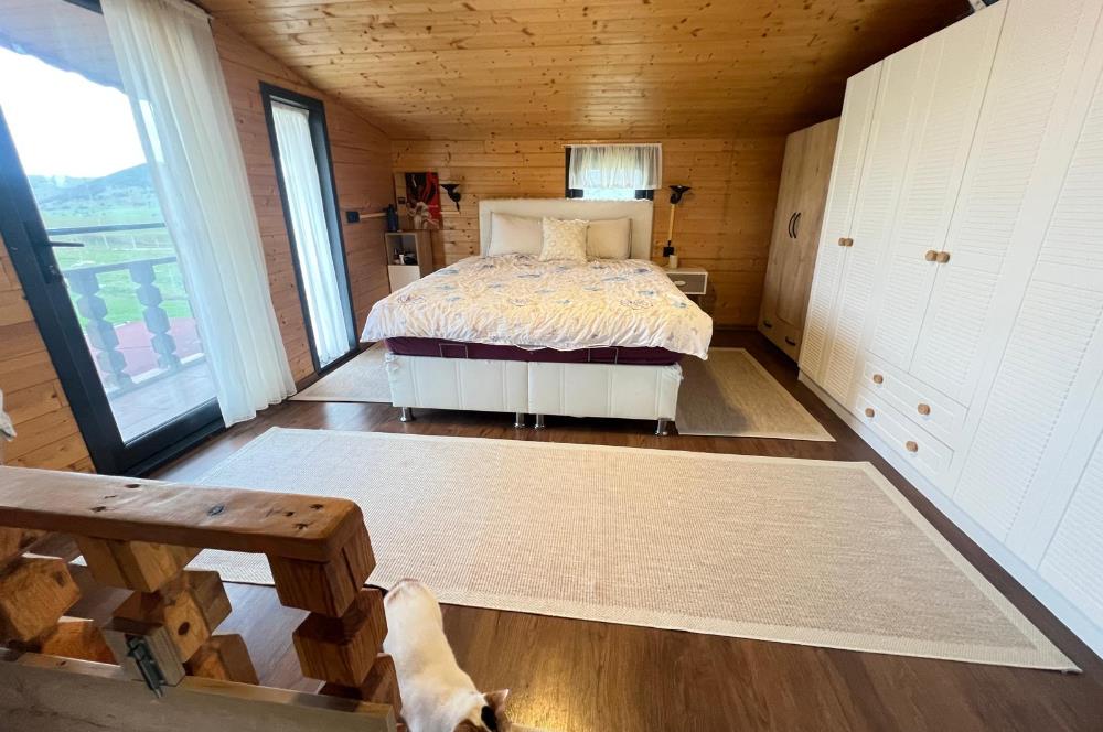 C21 BAL'DAN OVACIK MAH. 1152M2 ARAZİ İÇİNDE 2 KATLI AHŞAP EV