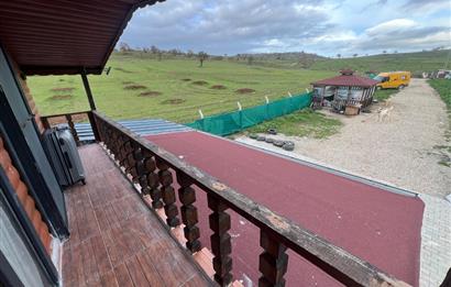 C21 BAL'DAN OVACIK MAH. 1152M2 ARAZİ İÇİNDE 2 KATLI AHŞAP EV