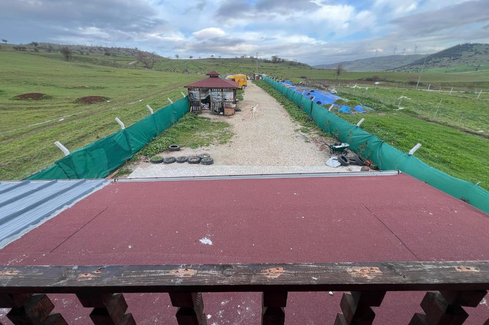 C21 BAL'DAN OVACIK MAH. 1152M2 ARAZİ İÇİNDE 2 KATLI AHŞAP EV