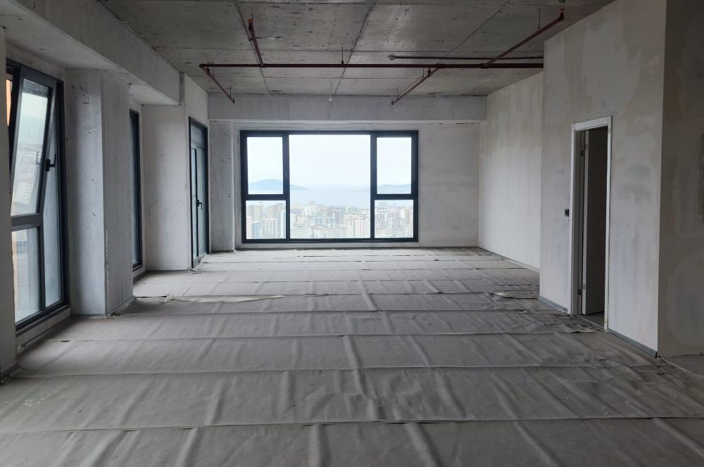 KOZYATAĞI MESA KOZ PLAZA, 24. KATTA SATILIK KAT MÜLKİYETLİ 3+1 OFİS