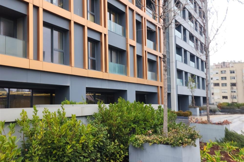 KOZYATAĞI MESA KOZ PLAZA, 24. KATTA SATILIK KAT MÜLKİYETLİ 3+1 OFİS