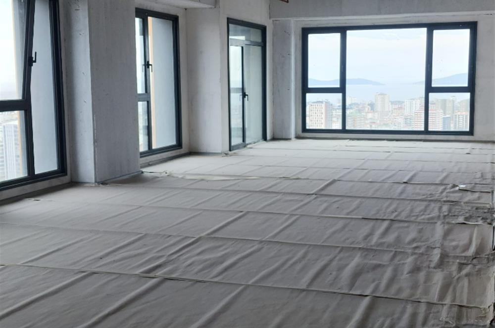 KOZYATAĞI MESA KOZ PLAZA, 24. KATTA SATILIK KAT MÜLKİYETLİ 3+1 OFİS