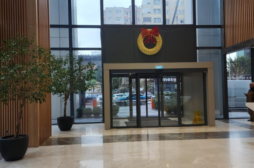 KOZYATAĞI MESA KOZ PLAZA, 24. KATTA SATILIK KAT MÜLKİYETLİ 3+1 OFİS