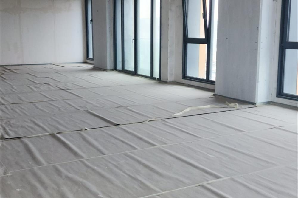 KOZYATAĞI MESA KOZ PLAZA, 24. KATTA SATILIK KAT MÜLKİYETLİ 3+1 OFİS