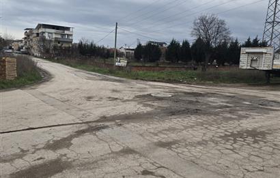 CENTURY 21 BAL GAYRİMENKUL'DEN DEMİRYOLU ÜST GEÇİDİ YANI, PETROL OFİSİ KARŞISI BACANAKLAR MOBİLYA YAKININDA KİRALIK ARSA