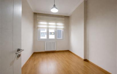 Selamiçeşme'de İşyeri Kullanımına Uygun 95 m2 3+1 Kiralık Daire