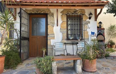 Eskiçeşme'de, Marina'ya Yürüme Mesafesi Kiralık 1+1 Eşyalı Daire