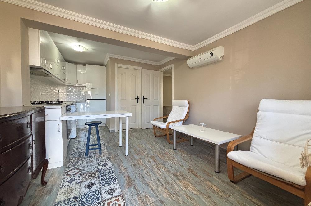 Eskiçeşme'de, Marina'ya Yürüme Mesafesi Kiralık 1+1 Eşyalı Daire